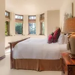Holiday home Luxe Mountain Village Retreat Hot Tub With Views *