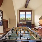 Holiday home Luxe Mountain Village Retreat Hot Tub With Views