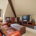 Holiday home Luxe Mountain Village Retreat Hot Tub With Views *