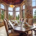 Holiday home Luxe Mountain Village Retreat Hot Tub With Views *