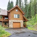 Stunning Views! Ski-Inandout Mountain Village Cabin