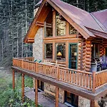 Stunning Views! Ski-Inandout Mountain Village Cabin