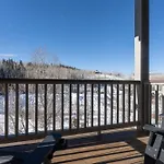 Fabulous Close To Chair Lifts 1 And 10 In Meadows Area Holiday home
