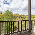 Fabulous Close To Chair Lifts 1 And 10 In Meadows Area