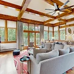 Palmyra 4A - Panoramic Peaks Lodge