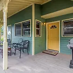 Bachman Village 25 - Bachman Nook