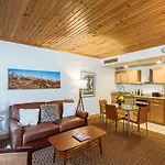 Ice House Lodge And Condominiums