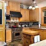 Mountain View 2 Ski-in Private Hot Tub 4br 4.5ba Sleeps 8 Holiday home Telluride