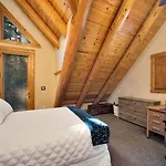 Mountain View 2 Ski-in Private Hot Tub 4br 4.5ba Sleeps 8 *