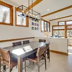 Luxurious Ski-in/ski-out Mountain Escape Telluride