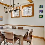Holiday home Luxurious Ski-in/ski-out Mountain Escape
