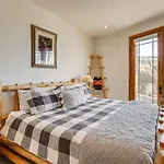 Luxurious Ski-in/ski-out Mountain Escape Holiday home