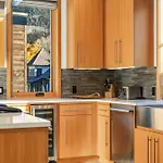 Depot Luxury Townhome: Rooftop Hot Tub & Gondola Access * Telluride