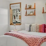 Depot Luxury Townhome: Rooftop Hot Tub & Gondola Access Holiday home *