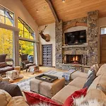 Luxury Retreat Hot Tub And Mountain View Holiday home Telluride