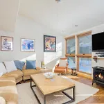 Experience Mountain Views In This Spacious 3-Bedroom Telluride Lodge #423