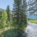 Ghostriders 11 By Avantstay Top Floor Condo W Large Patio Mountain Views