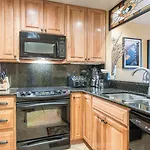 Etta Place Too 103 By Avantstay Close To Town The Slopes In Complex W Communal Pool Hot Tub