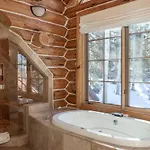 Bear Lodge - Modern Log Home At Easy Ski-In-Out Location
