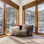 Riverfront, Blocks To Ski - Mtn Views, Hot Tub At Viking Lodge 217 Condo