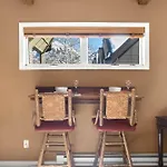 Ski Trip Value! Walk Everywhere, Hot Tub, Top Floor Condo