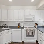 Town Trail Retreat Patio Lift 7 Hot Tubs 3Br 2Ba Sleeps 8