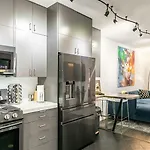 New San Juan 303 By Avantstay Modern Penthouse W Deck Overlooking Main Street