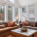 Legacy House By Avantstay