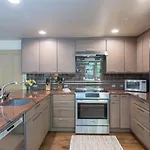 1 Blck To Free Gondolaski Access Heart Of Downtown River Edge A By Avantstay