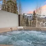Villas At Tristant 137 By Avantstay Ski In Ski Out Home W Panoramic Views Hot Tub