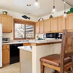 Riverside Condos B204 By Avantstay