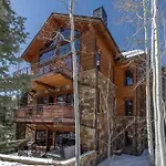 Ski-in Ski-out 4br W- Deck, Hot Tub, & Crib * Telluride