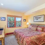 Bear Creek Lodge 308B Hotel Room