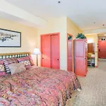 Bear Creek Lodge 308B Hotel Room