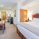 Bear Creek Lodge 312C Hotel Room