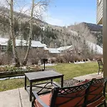 In Out Hot Tub Pool & River Views Telluride