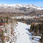 Mtn Village Retreat - Balcony Views & Steam Shower