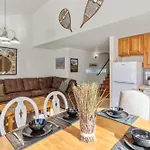 Perfect Base Lift 7 Ski Hottub Access 3 Bd 3 Ba Sleeps 8