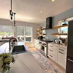 Basecamp At Valley Floor - Views And Wildlife!