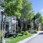 425 Depot Ave Holiday home
