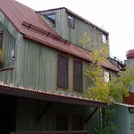 Elk\'S Park House