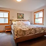 218 West Gregory