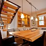 218 West Gregory