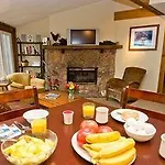 Hotel Manitou By Alpine Lodging