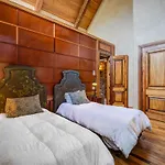 Mountain\'S Edge At See Forever Holiday Home