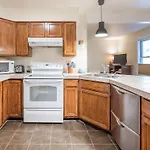 Fino 4A Condo