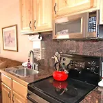 Viking Lodge 311 Apartment