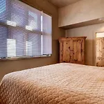 Shirana Penthouse Apartment