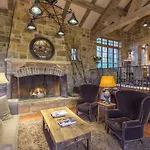Villa Mendia Holiday Home