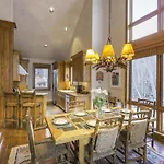 Slopeside Retreat At The Terraces Apartment